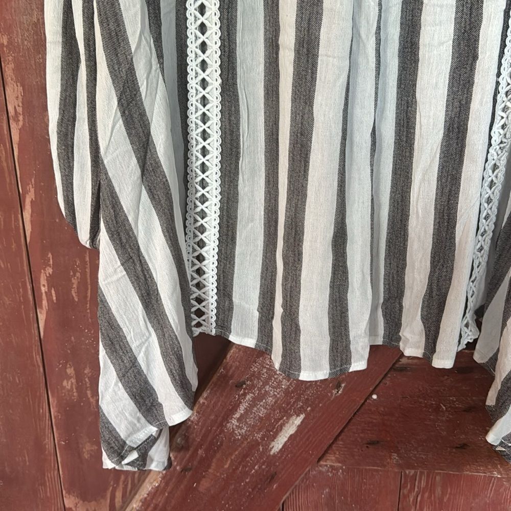 ANDTHEWHY black/white stripe open lace accent bishop sleeve flowy boho top. NWT. - Picture 12 of 13